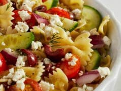Könnyed görög tésztasaláta görög tésztasaláta