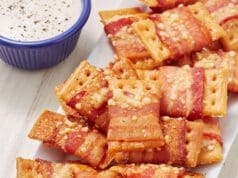 Baconös keksz ropogós