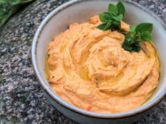 Ínycsiklandó mártogatós Görögország ízeivel: sült paprikás fetakrém htipiti fetakrém