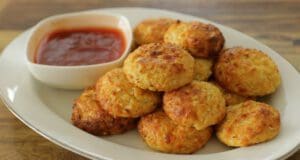 Könnyed, de laktató karfiolfasírt: gyorsan elkészülnek és nagyon finomak karfiolfasírt