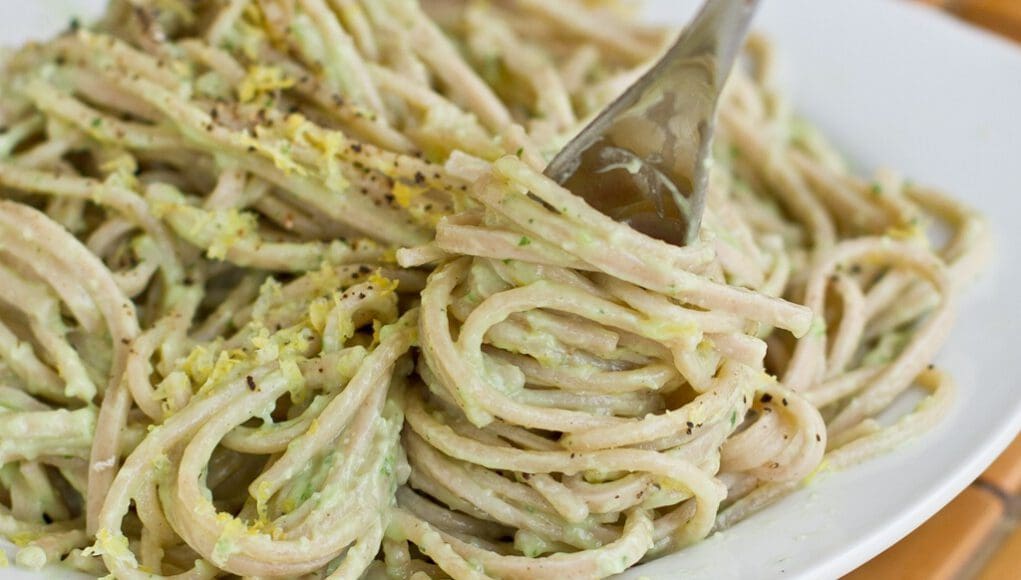 avokádókrémes spagetti