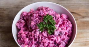 Pofonegyszerű almás céklasaláta almás céklasaláta