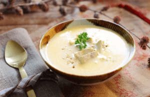 Fokhagymás camembert krémleves camembert krémleves