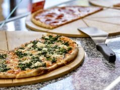 Ingyen pizzát ad az oltottaknak egy hazai étteremlánc pizza me covid