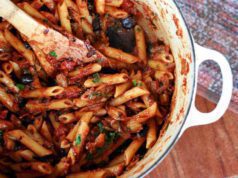 Paradicsomos-padlizsános tészta, ha gyors, mégis finom vacsira vágytok paradicsomos padlizsános tészta