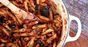 Paradicsomos-padlizsános tészta, ha gyors, mégis finom vacsira vágytok paradicsomos padlizsános tészta