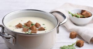 Illatos őszi fokhagymakrémleves fokhagymakrémleves