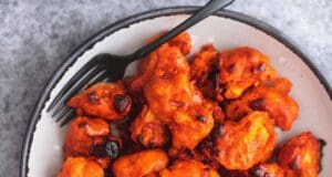 Buffalo karfiol: fűszeres bundában sült, ropogós zöldségek buffalo karfiol