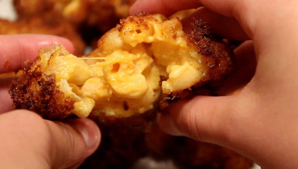 mac and cheese panírban