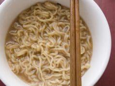 Üvegdarab jelenléte miatt instant levest hívott vissza a Nébih üvegdarab instant leves