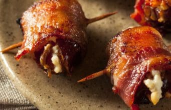 Baconbe tekert sült datolya kecskesajttal baconbe tekert datolya