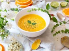 Forró, fűszeres narancskrémleves narancskrémleves