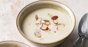 Körtekrémleves pirított mandulával körtekrémleves mandulával