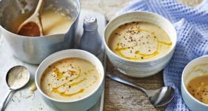 Forró, fahéjas almakrémleves fahéjas almakrémleves