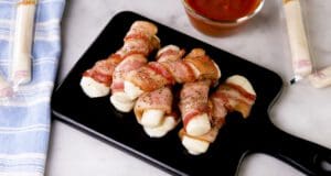 Bacon szalonnába tekert mozzarella baconbe göngyölt mozzarella