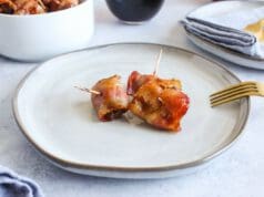 Baconbe tekert csirkemáj baconbe tekert csirkemáj