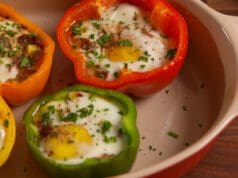 Paprikában sült tükörtojás Paprikában sült tükörtojás