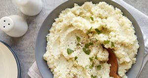 Ricottás karfiolpüré édesre sült fokhagymával ricottás karfiolpüré