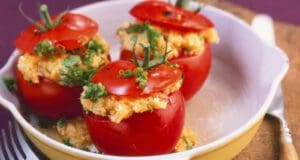 Tojással töltött sült paradicsom töltött sült paradicsom