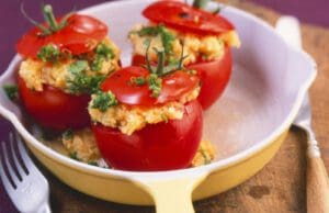 Tojással töltött sült paradicsom töltött sült paradicsom