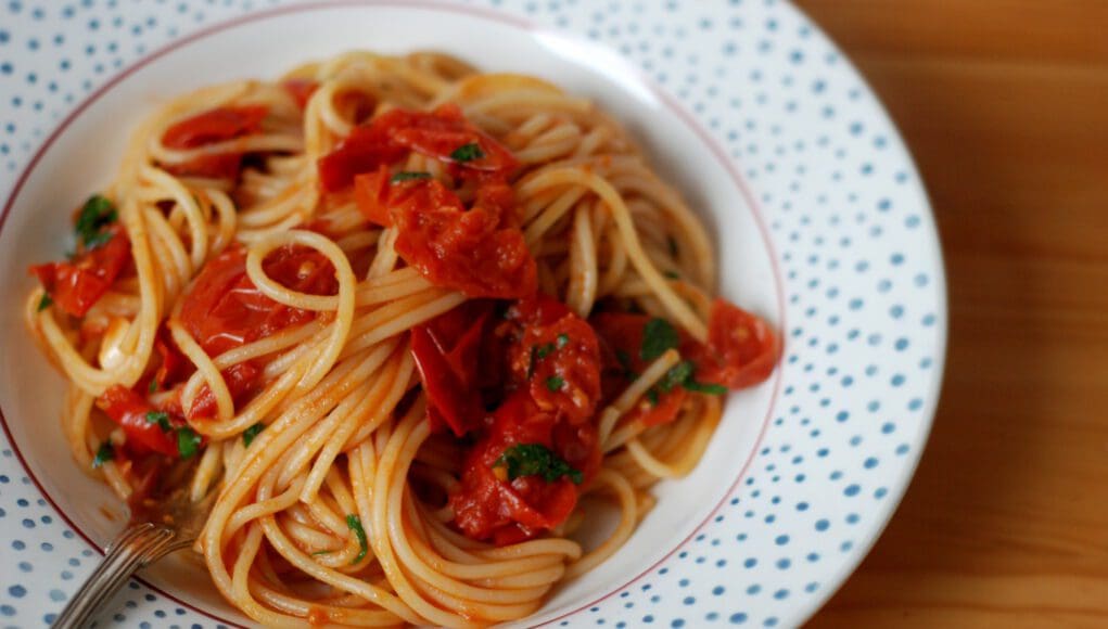 szardellás spagetti