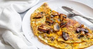 Csiperkés, sajtos omlett csiperkés omlett