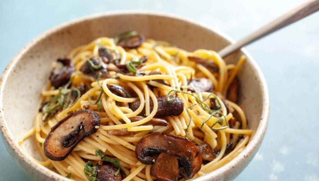 gombás carbonara