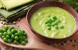 Egyszerű és gyors zöldborsókrémleves zöldborsókrémleves