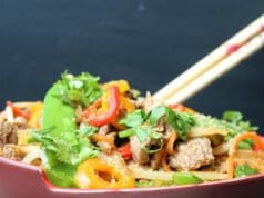 Ázsiai marhasaláta a gyorsan elkészíthető különlegesség Ázsiai Marhasaláta