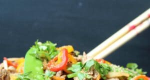 Ázsiai marhasaláta a gyorsan elkészíthető különlegesség Ázsiai Marhasaláta