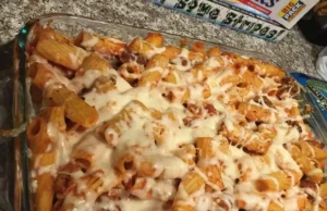 Parmezános rakott csirkés tészta Parmezános rakott csirkés tészta