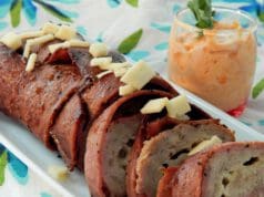 Csirkés-szalonnás hamis-sushi Szalonnás-csirkés hamis sushi