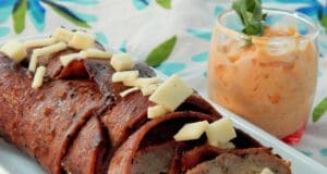 Csirkés-szalonnás hamis-sushi Szalonnás-csirkés hamis sushi