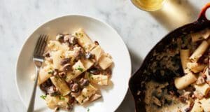 Tejszínes gombás tészta Tejszínes gombás tészta receptje