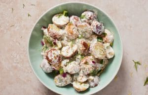 Tzatzikis burgonyasaláta a nyár slágere Tzatzikis burgonya saláta