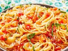 Olaszok Spagetti a la Pomodoroja Spagetti Pomodoro recept