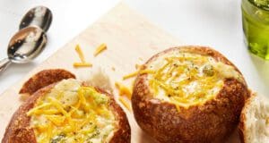 Sajtos brokkoli leves Sajtos brokkoli leves