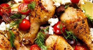 Egyben sült csirkecombok görög módra Görög csirke - egy-tál étel