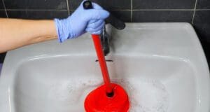 Otthoni jogorvoslatok eldugult fürdőkádra Duguláselhárítás