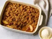 Almás morzsatorta, amihez nem kell tésztát gyúrni