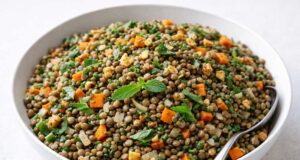 Fűszeres lencsesaláta mustáros öntettel – laktató, mégis könnyű ebéd vagy vacsora