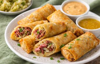 Ropogós ír-ázsiai tekercs sós marhából: így születik újjá a maradék ünnepi hús