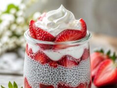 Eper-tejszín chia puding: 5 perc munka, a hűtő végzi a többit Eper-tejszín chia puding: 5 perc munka, a hűtő végzi a többit