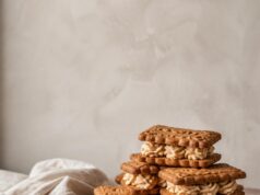 Chai zabkeksz szendvics fűszeres krémmel Chai zabkeksz szendvics fűszeres krémmel