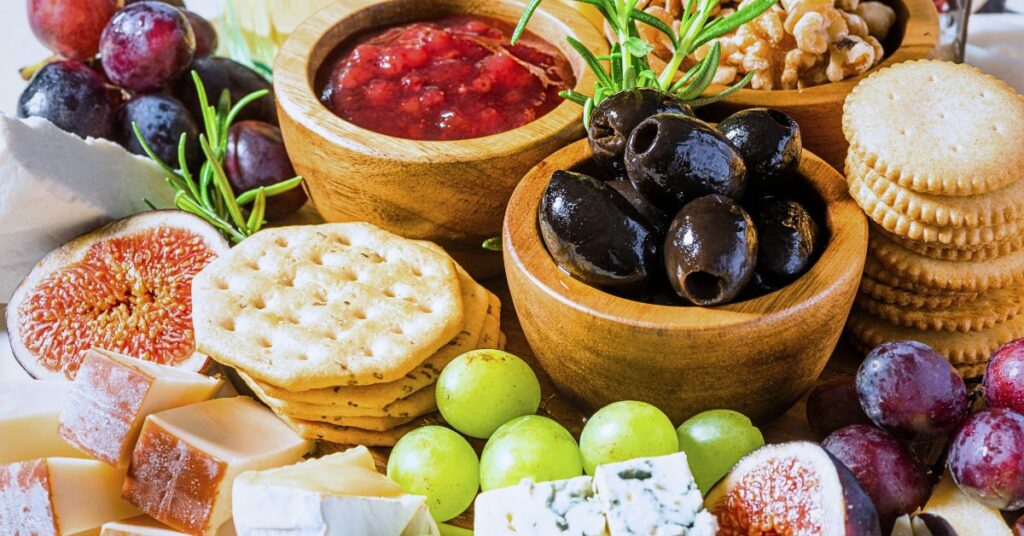 Gourmet tapas-est a kanapén 3 tapas tal kiegeszito