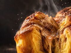 Sütőtökös tejes zsemle fahéjas vajjal Sütőtökös tejes zsemle fahéjas vajjal